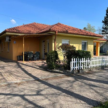 Villa Gracia Patince Dış mekan fotoğraf